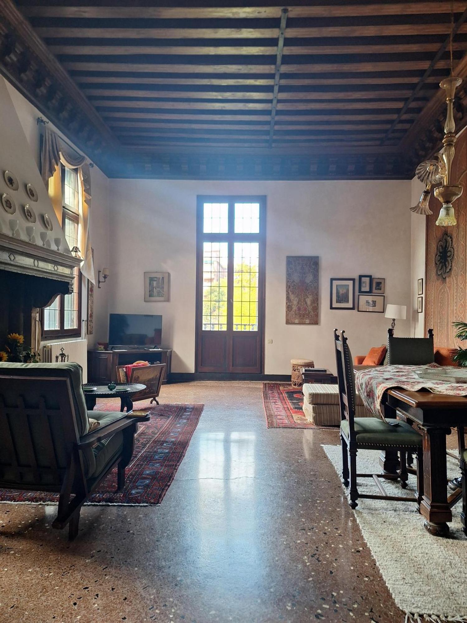 Appartamenti Inside Palazzo Foscarini Venecia Exterior foto